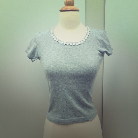 Gray t-shirt - Picture 1 of 3